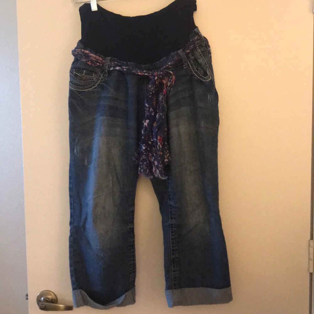 Maternity jean capris